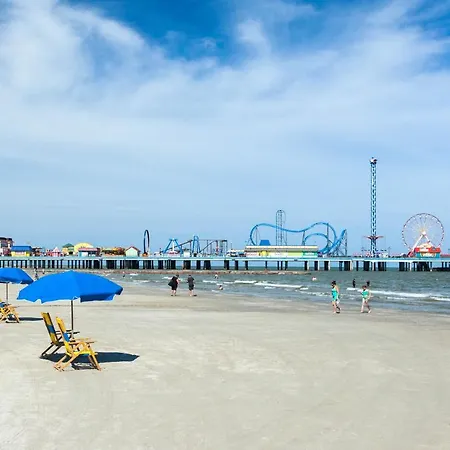 Midtown Paradise On The Beach